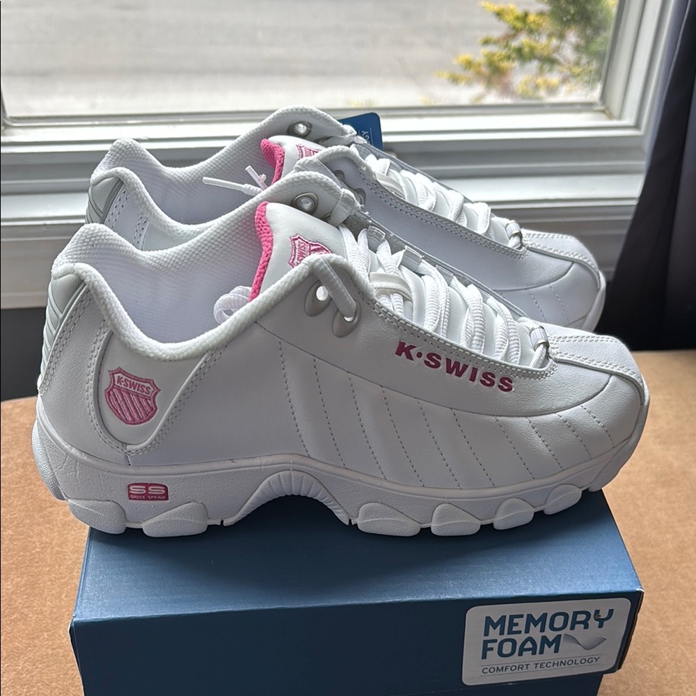 K-Swiss White Sneakers with Pink Details